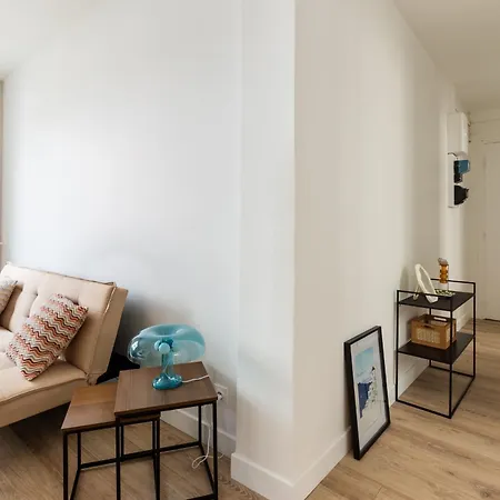 Apartment 2 Pieces-moderne-proche Paris Levallois-Perret